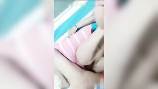 粗暴破处变态强行开苞高中处女被打的不敢反抗